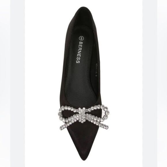 Nordstrom Berness Gracie Embellished Bow Flat Shoes Size 6.5 - Picture 1 of 8